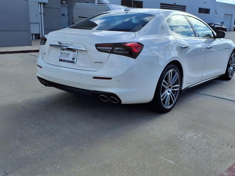 Used 2021 Maserati Ghibli SImage 16