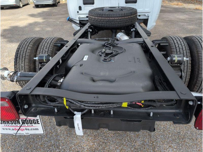 New 2026 RAM 3500 Tradesman Crew Cab Chassis 4x4 60