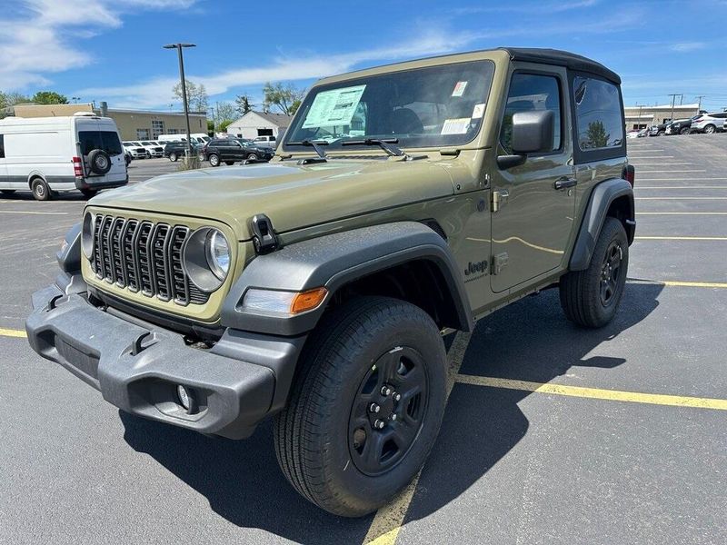 2025 Jeep Wrangler 2-door SportImage 5