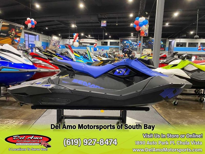 2023 Sea-Doo SPARK TRIXX 90 AUD BE 3UP IBR 23 Image 12