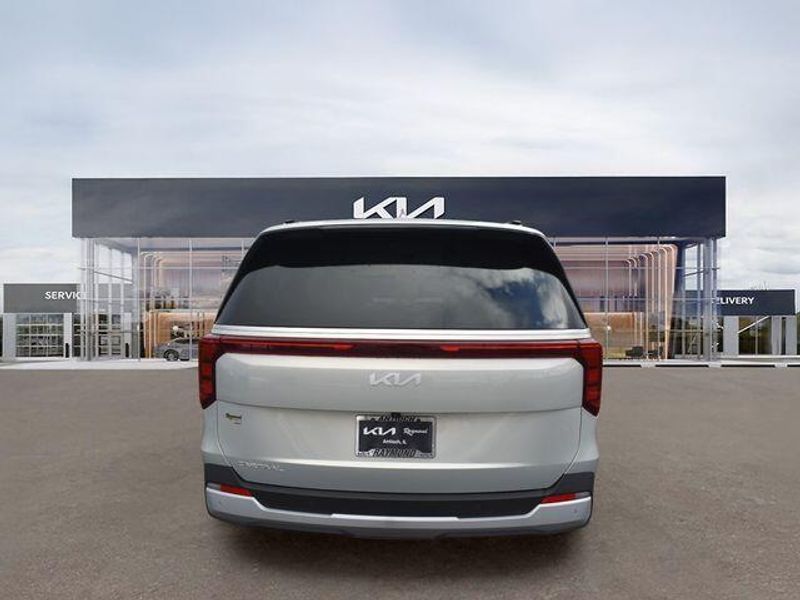 New 2026 Kia Carnival EXImage 5