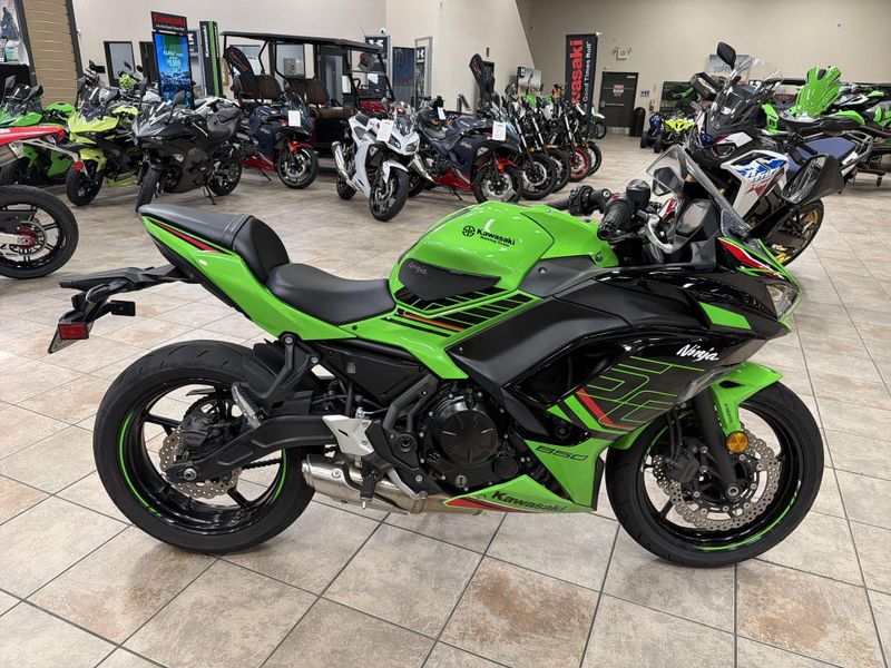 Used 2023 Kawasaki NINJA 650 Image 18
