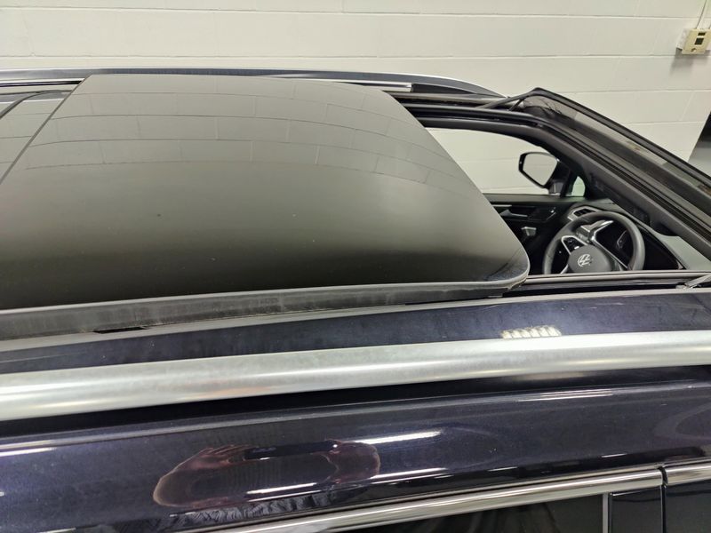 Used 2024 Volkswagen Tiguan AWD SEL R-Line w/Sunroof/NavImage 7