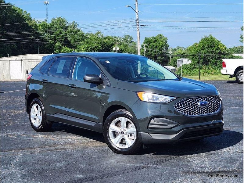 Used 2024 Ford Edge SE