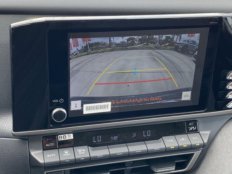 2025 Toyota Camry LEImage 16