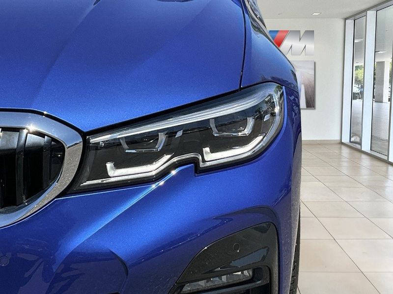 2022 BMW 3 Series 330iImage 10