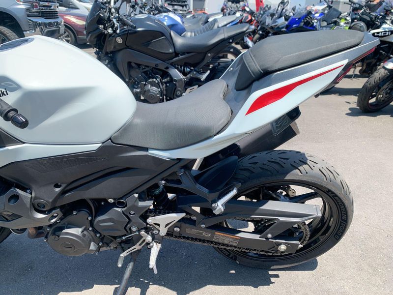 Used 2023 Kawasaki Z400 ABS Image 11