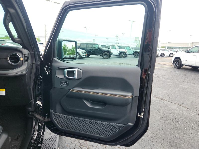 New 2027 Jeep Wrangler 4-door Sahara