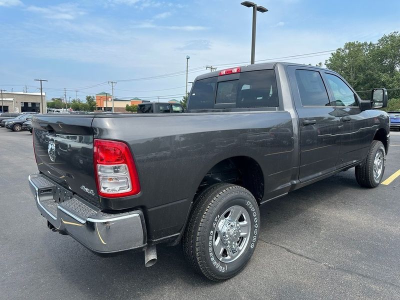 2024 RAM 2500 Tradesman Crew Cab 4x4 6