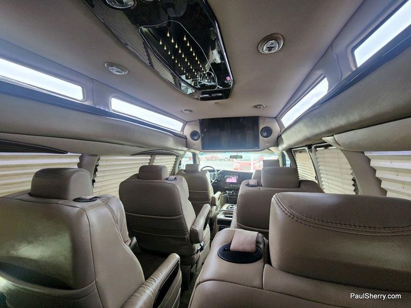 2023 Chevrolet Express Image 41