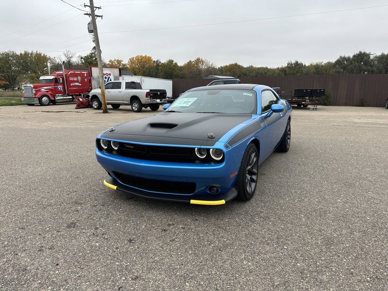 2023 Dodge Challenger R/TImage 4