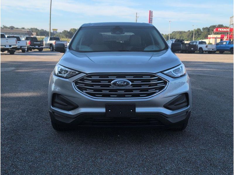 Used 2020 Ford Edge SEImage 8