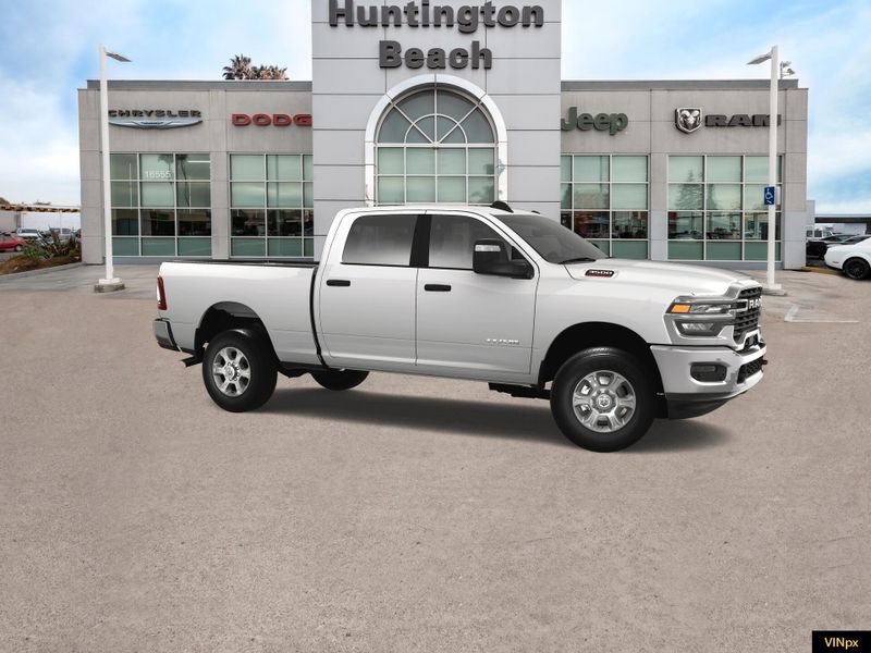 2025 RAM 3500 Big Horn Crew Cab 4x4Image 7