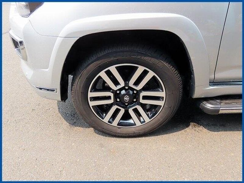 2024 Toyota 4Runner LimitedImage 4