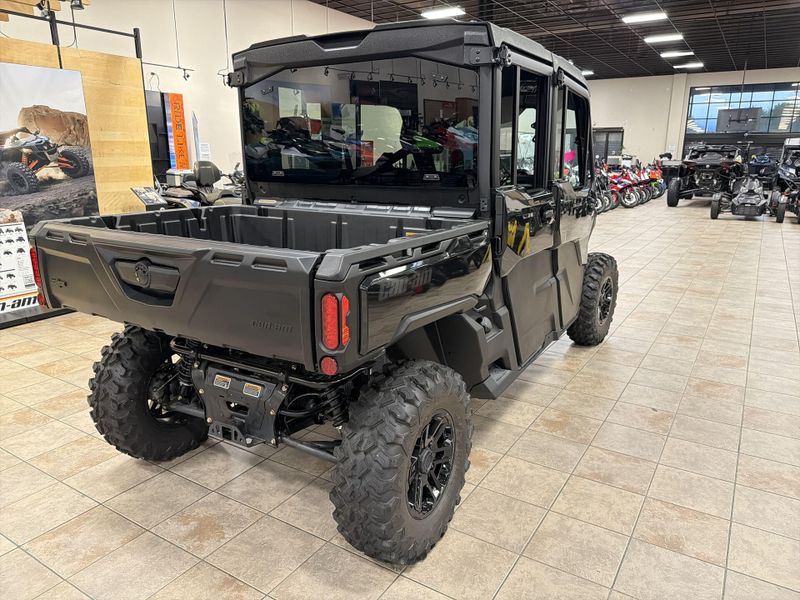 New 2025 Can-Am DEFENDER MAX LONE STAR CAB HD10 Image 17