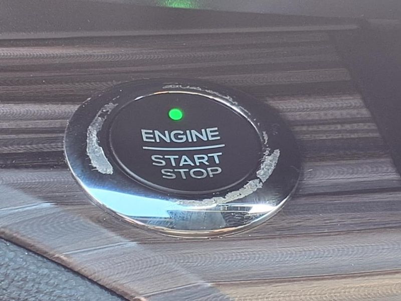 Used 2020 Ford Explorer LimitedImage 8