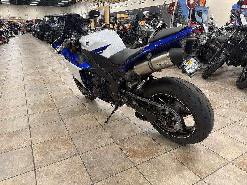 Used 2014 Yamaha YZF-R1 CA Image 15