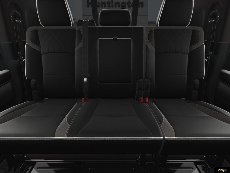 2025 RAM 3500 Limited Mega Cab 4x4 DuallyImage 17