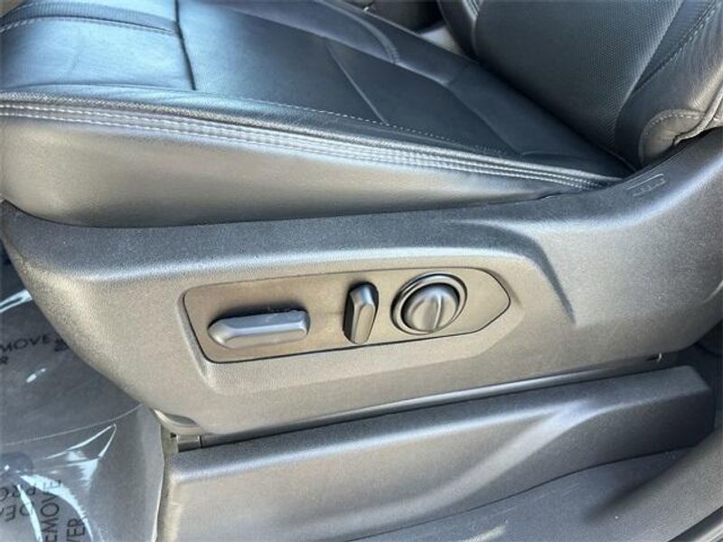 Used 2022 Chevrolet Silverado 1500 LTD High CountryImage 19