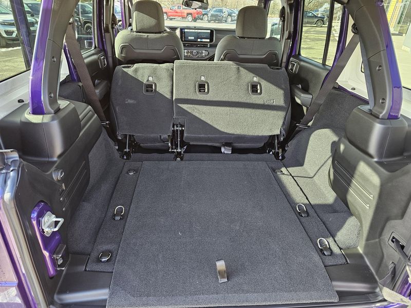 New 2026 Jeep Wrangler 4-door RubiconImage 16