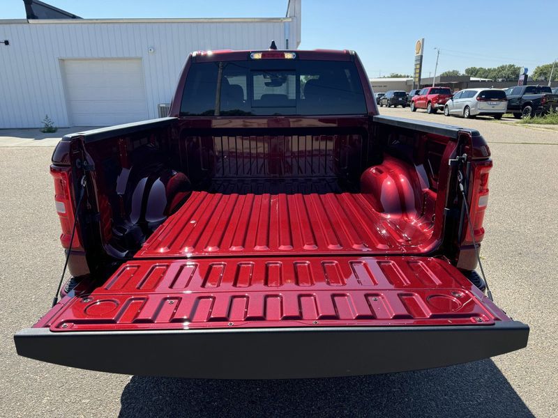 2025 RAM 1500 Big Horn Crew Cab 4x4 5