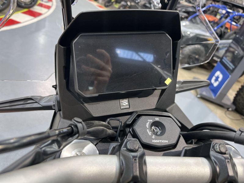 New 2024 Suzuki V-STROM 800 Image 11