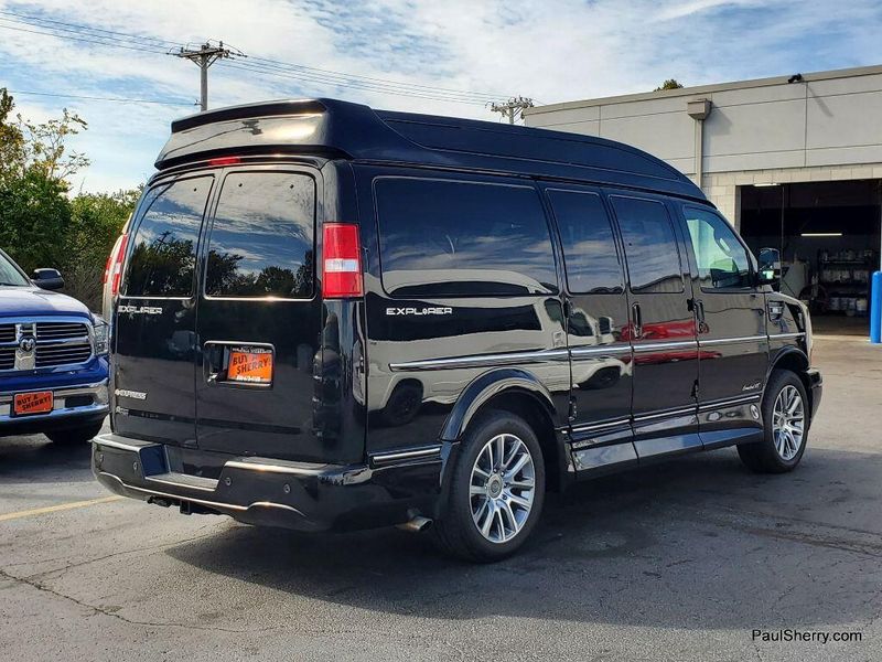 2020 Chevrolet Express Cargo Image 17