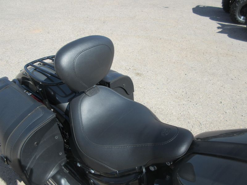 USED 2019 HARLEY SOFTAIL SLIM Image 17