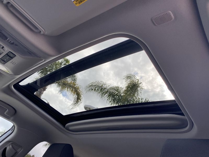 2025 Toyota RAV4 XLEImage 19