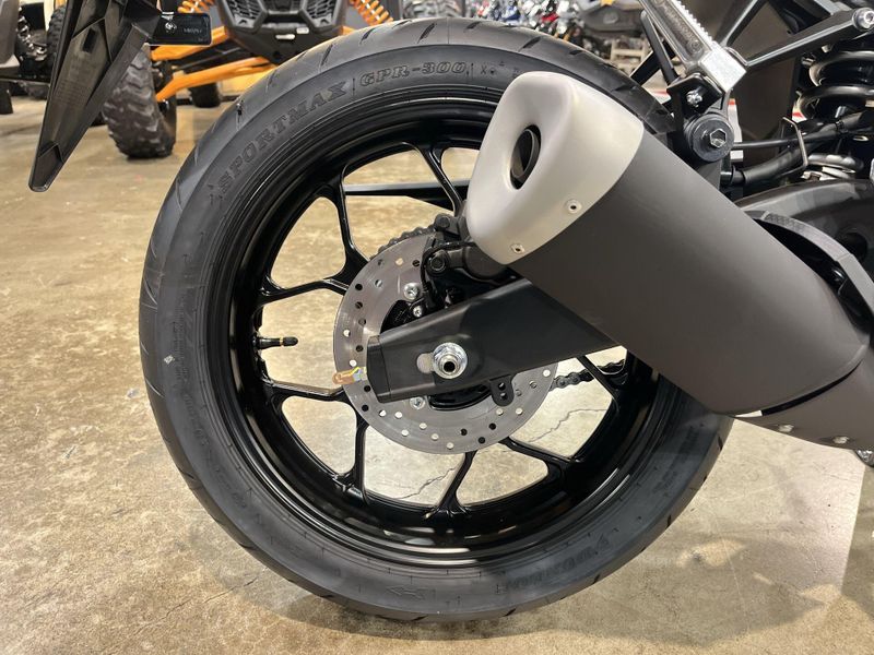 New 2026 Yamaha YZF-R3 ABS CA 70TH ANNIVERSARY EDITION Image 18