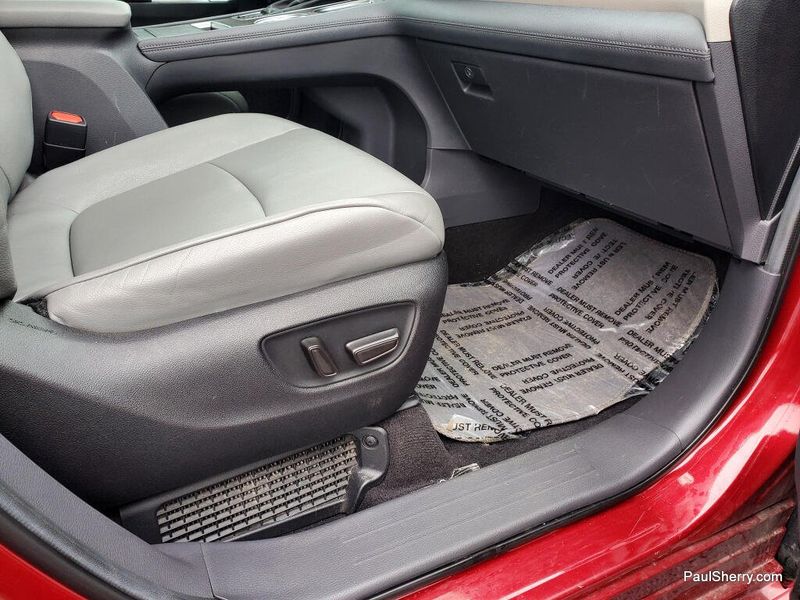 Used 2024 Toyota Sienna XLE