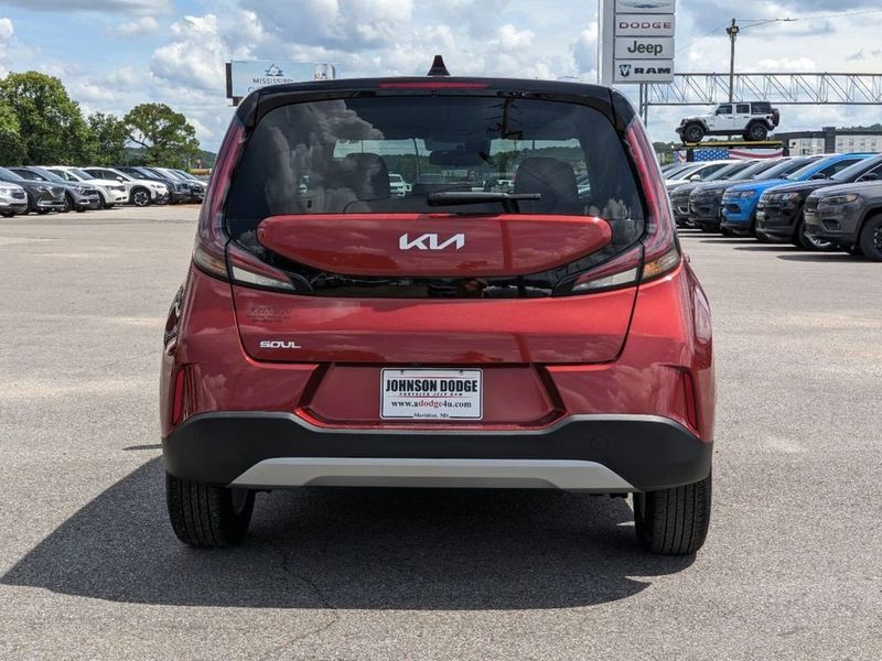 2024 Kia Soul LXImage 4