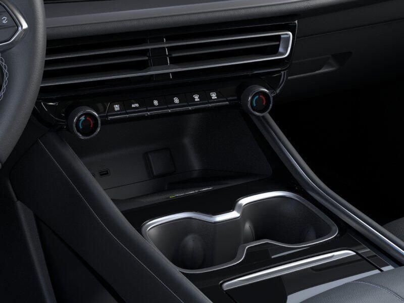 New 2025 Chevrolet Traverse FWD LTImage 23