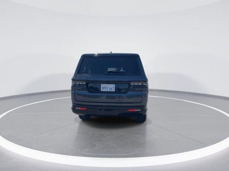 2024 Jeep Grand Wagoneer L Series II ObsidianImage 7