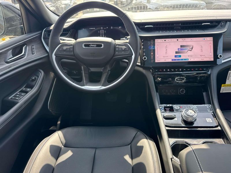 New 2026 Jeep Grand Cherokee Limited Reserve 4x4