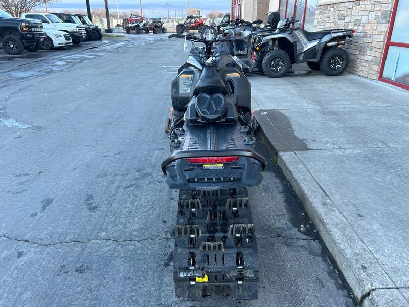 New 2025 Ski-Doo SUMMIT EDGE 850 S HAC 165 3P4F 850 ETEC 165 30 