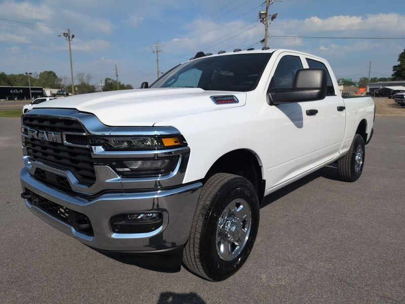 2025 RAM 2500 Tradesman Crew Cab 4x4 6