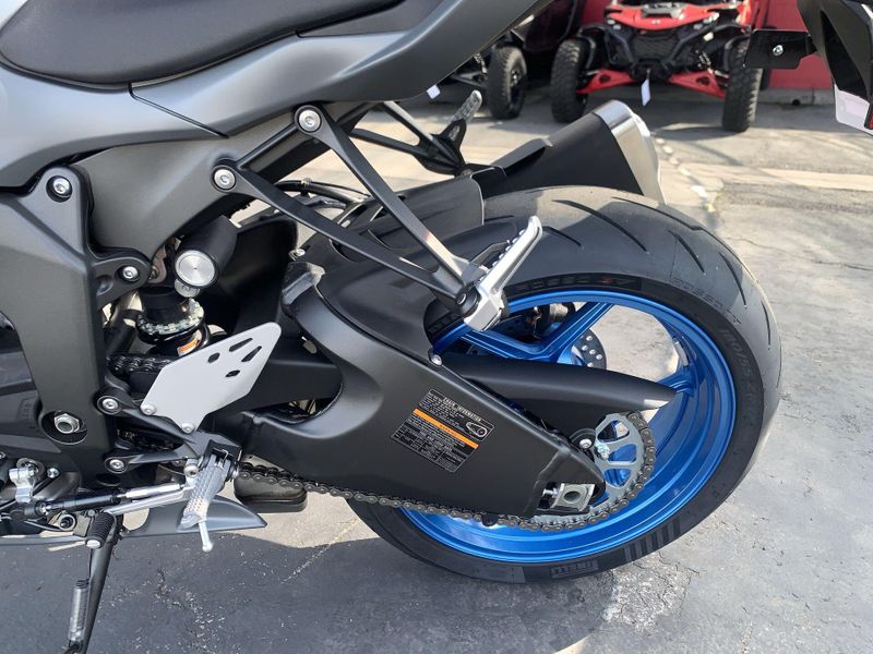 New 2026 Kawasaki NINJA ZX-6R Image 12