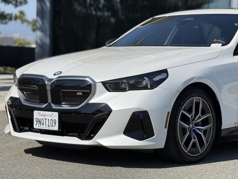2024 BMW i5 M60Image 10