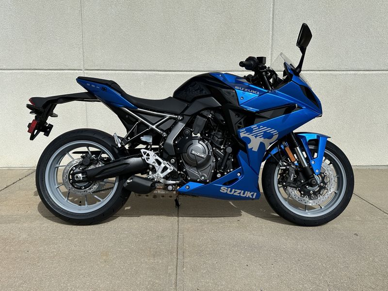 2024 Suzuki GSX8RImage 2