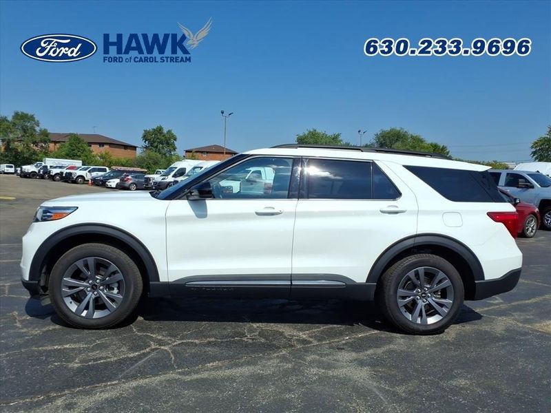 2023 Ford Explorer XLT photo 4