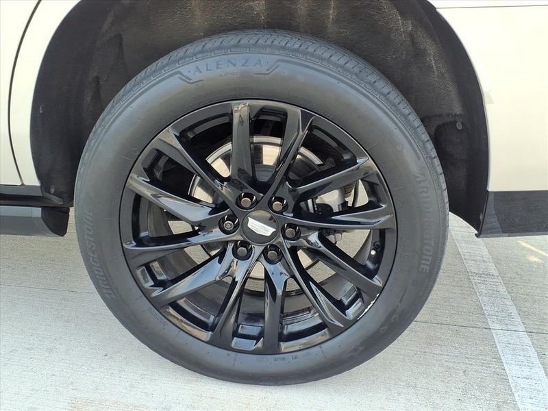 Used 2023 Cadillac Escalade Sport PlatinumImage 9
