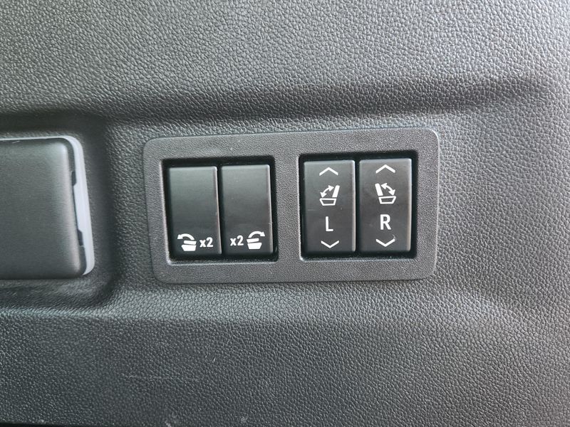 Used 2024 Chevrolet Suburban High Country