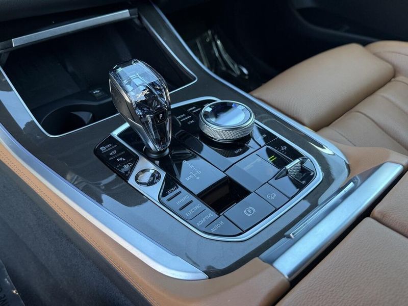 2022 BMW X5 xDrive45eImage 28