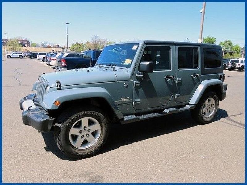 2014 Jeep Wrangler Unlimited SaharaImage 1