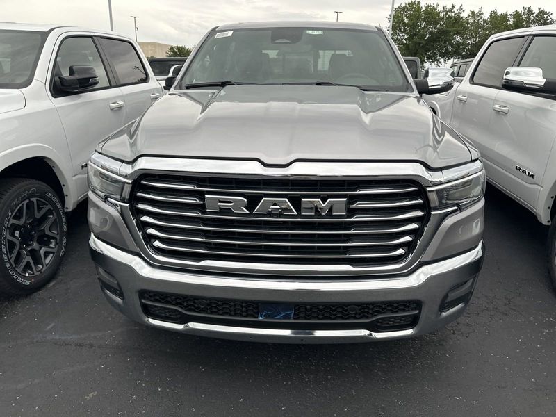 2025 RAM 1500 Laramie Crew Cab 4x4 5