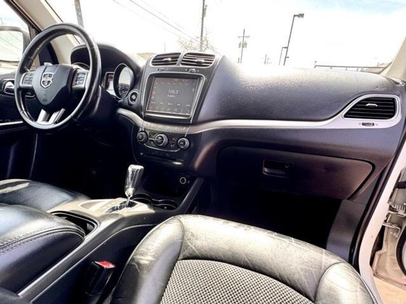 Used 2020 Dodge Journey CrossroadImage 10