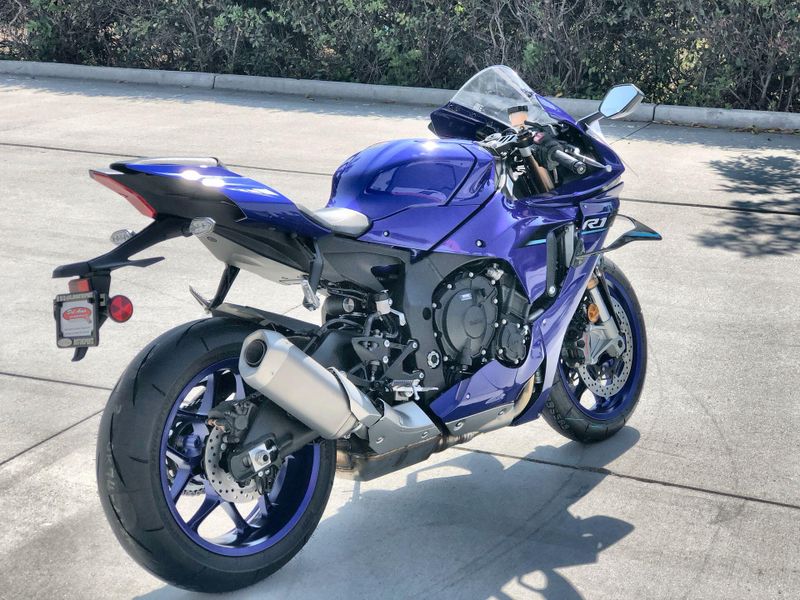 New 2026 Yamaha YZF-R1 Image 17