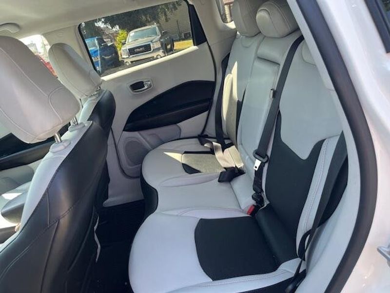 Used 2020 Jeep Compass Image 15