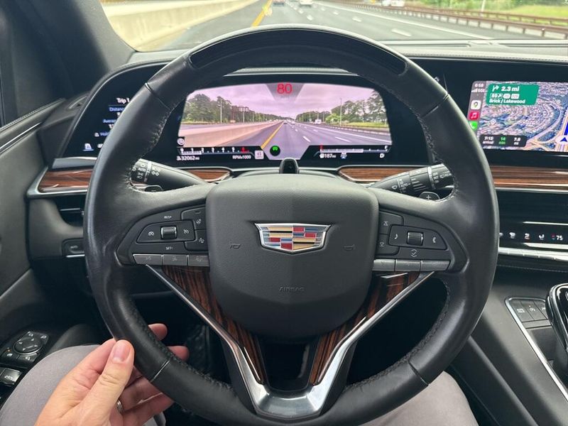 2022 Cadillac Escalade Premium Luxury